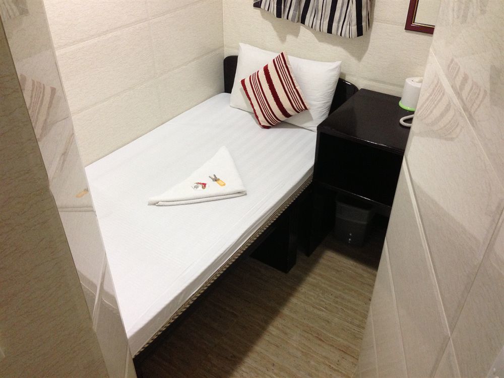 Shanghai Hostel Hk Гонконг Экстерьер фото